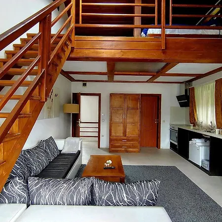 Homely 3* Банско