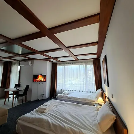 Homely 招待所 3*